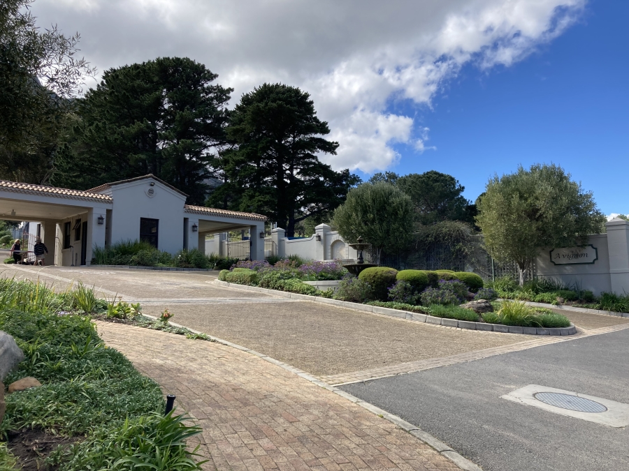 To Let 3 Bedroom Property for Rent in Avignon Western Cape